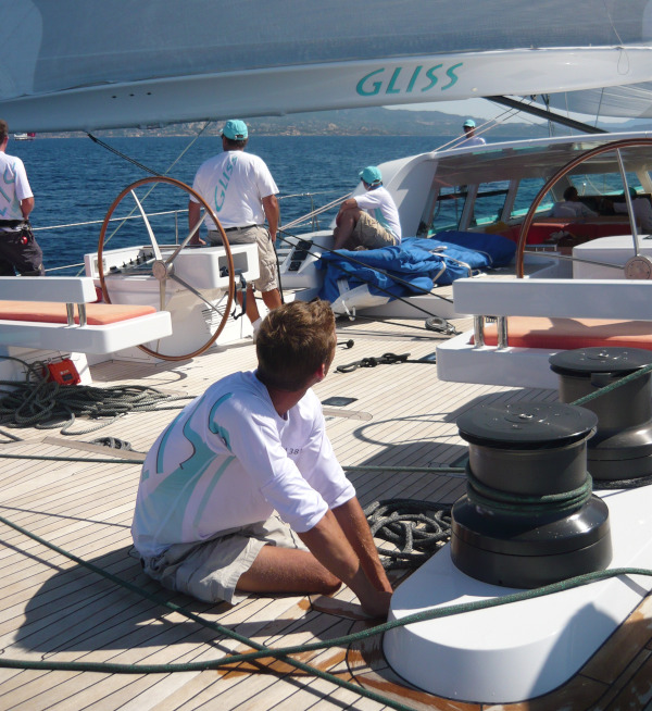 Equipier pro sur le superyacht GLISS